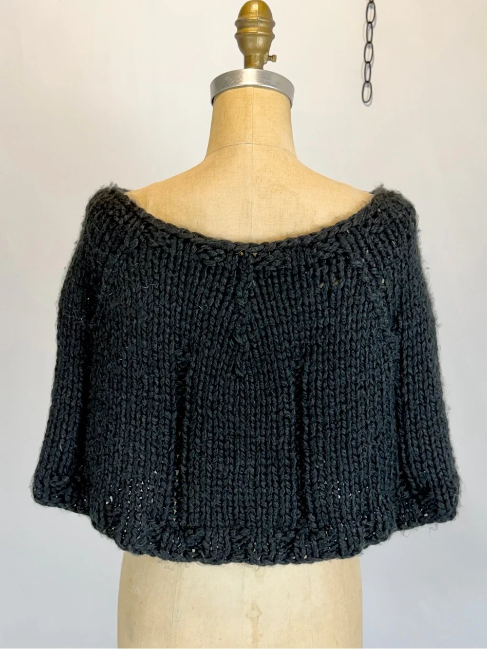 Black rosette flower shoulder cape shrug poncho chunky knit sweater floral rose
